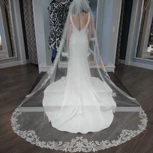 Justin Alexander Wedding Dress - Picture 1 of 4